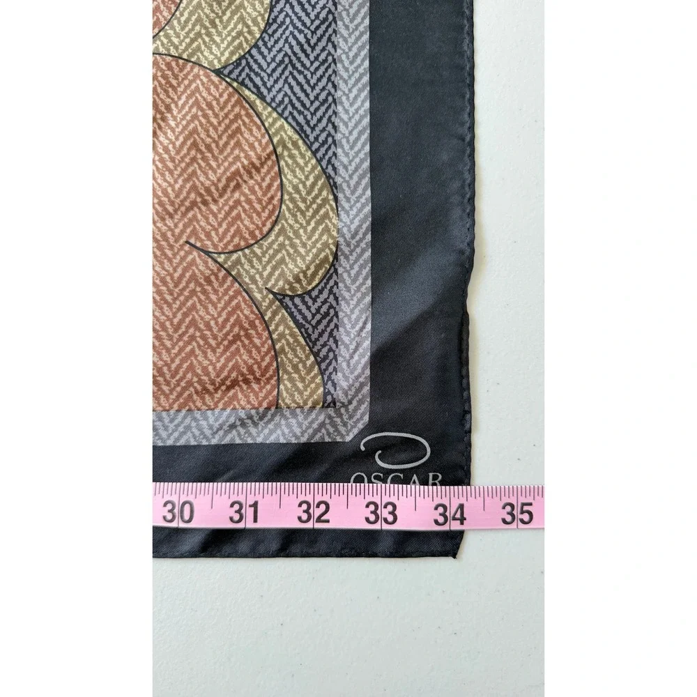 Oscar de la Renta 100% Silk Scarf Black Brown Paisley Floral Square 34x34‎